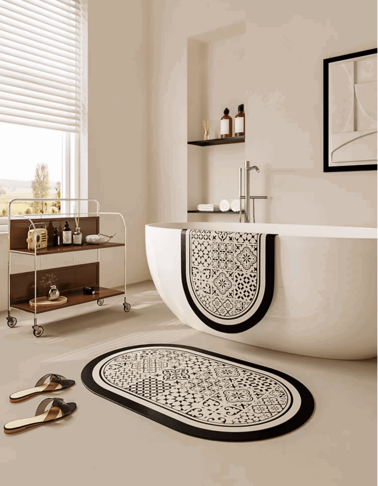 Introduce the stylish UnRoll Classic Patchwork Bath Mat. Transform your bathroom routine with an ultra-absorbent, fast-drying, anti-bacterial and elegant bathroom mat.