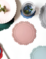 UnRoll French-Style Silicone Round Place Mat with Lace Details Dusty Pink
