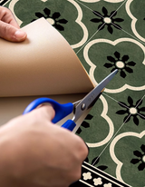 French-inspired Versailles Tile Door Mat with classic quatrefoil motif.